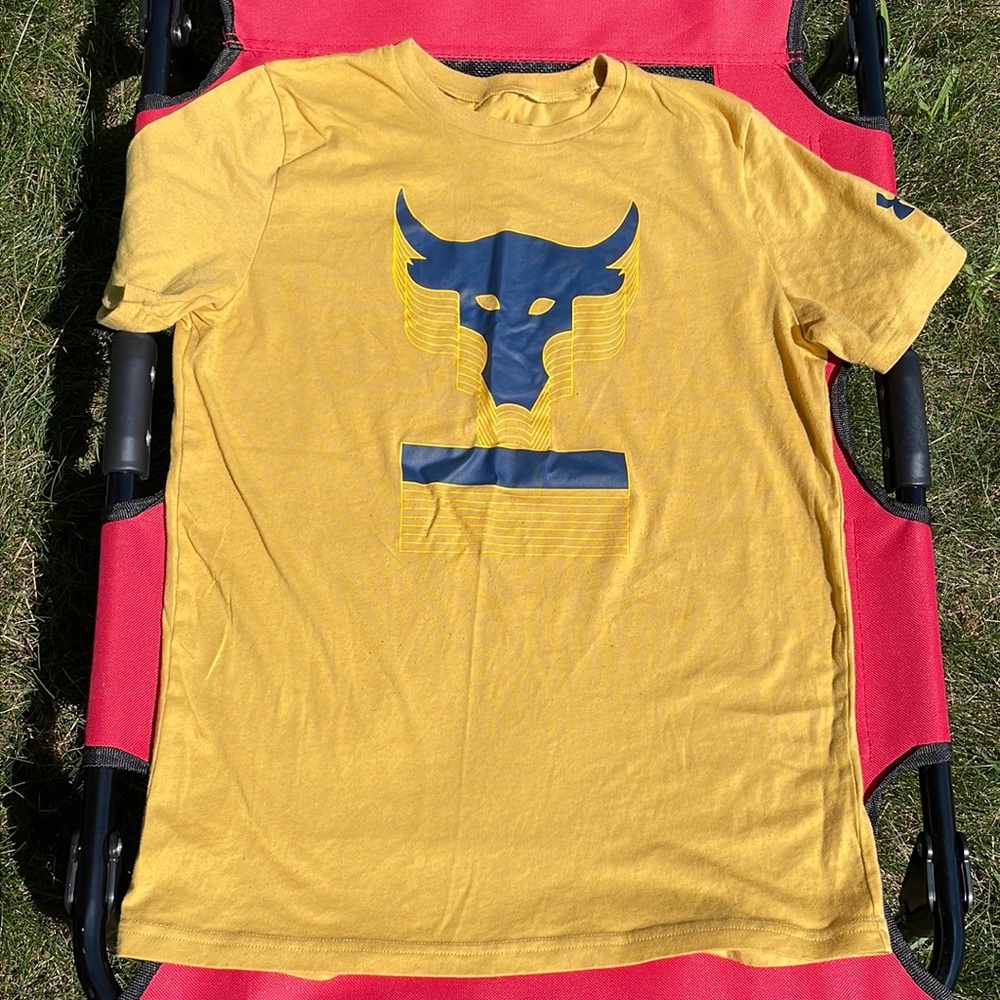 Great Project Rock Under Armor Youth Boys XL T-Shirt